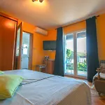 Apartments Mirta